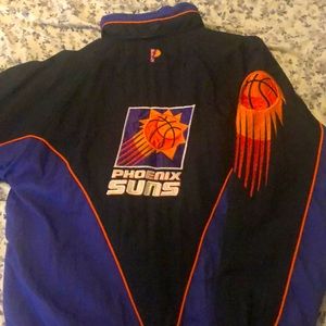 Beautiful phx suns PRO PLAYER Jacket I believe it’s a kids extra large asking